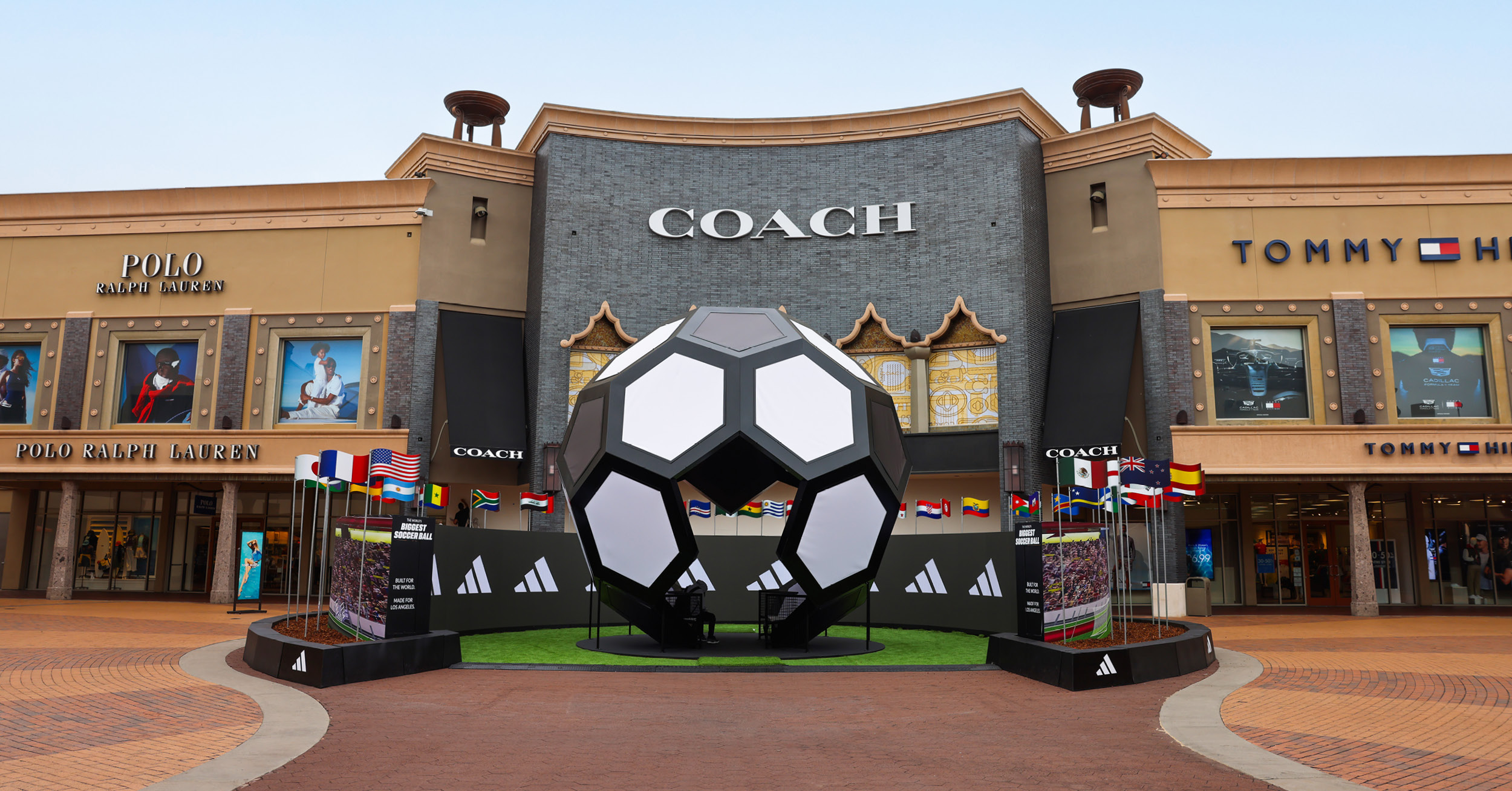 SoCal Scores with Citadel Outlets’ World’s Biggest Soccer Ball Experience